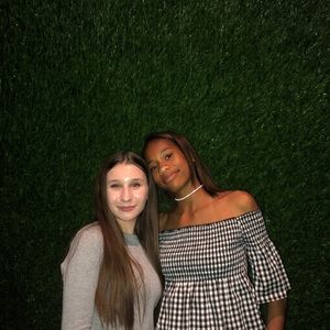 Meet your Posher, Deandra